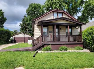 2133 S 89th St, West Allis, WI 53227