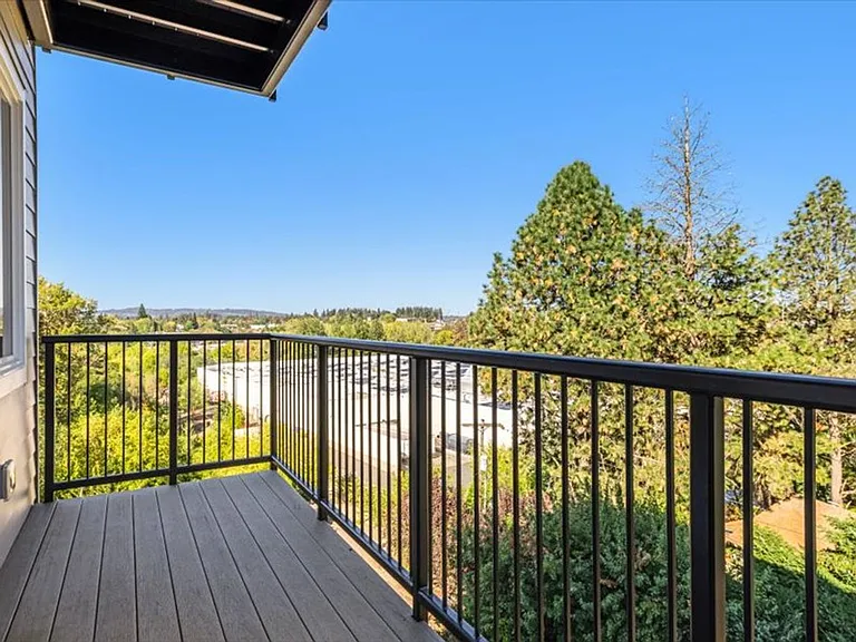 Hermoso View Apartments — Photo 58
