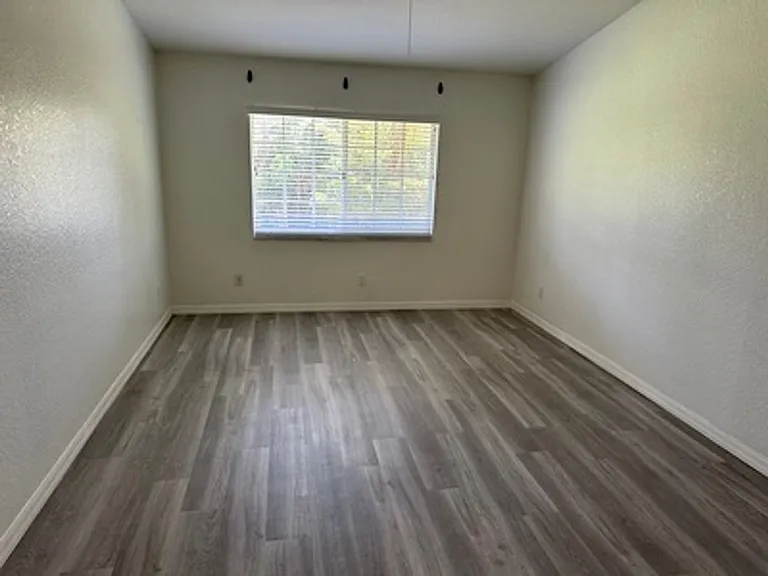 27103 Matheson Ave #206 — Photo 16