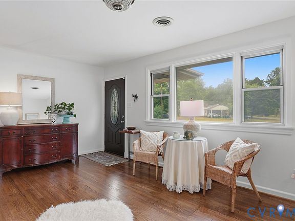 3rd image of 4507 Gaines Rd