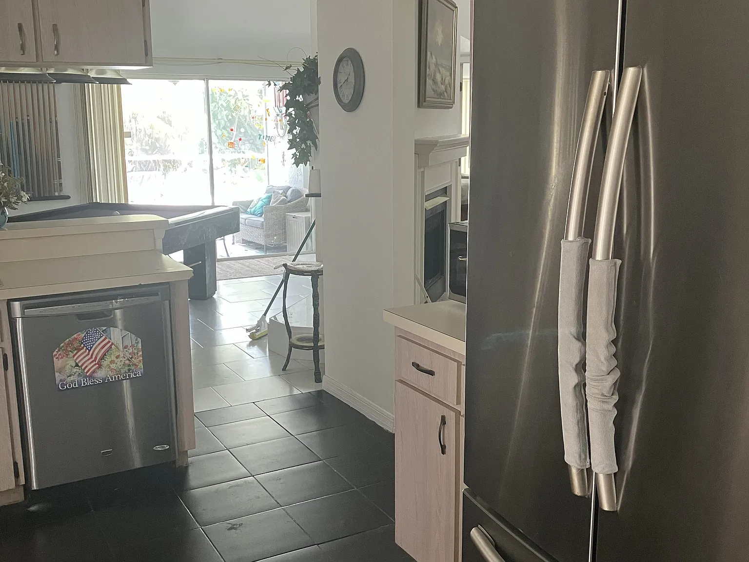 4 bed, 1800 sqft, $3,200 — Photo 4
