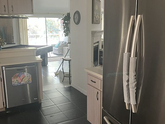 4th image of 1525 Portsmouth Lake Dr #1