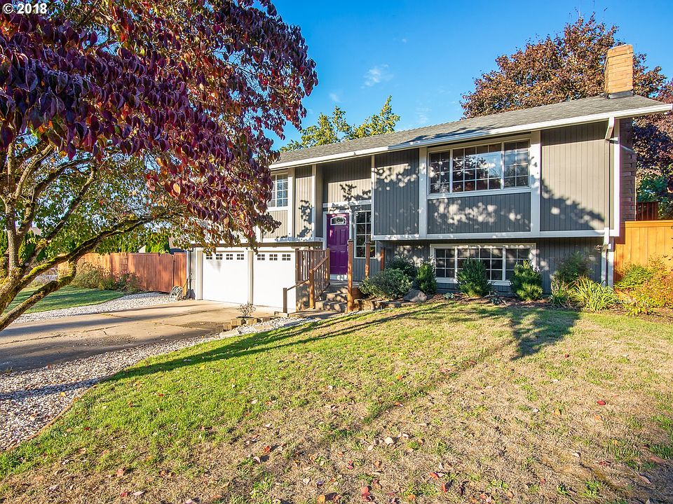 1st image of 2215 NE Cranbrook Dr