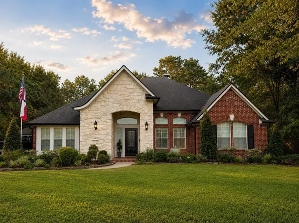 8964 Crighton Crossing Dr, Conroe, TX 77302