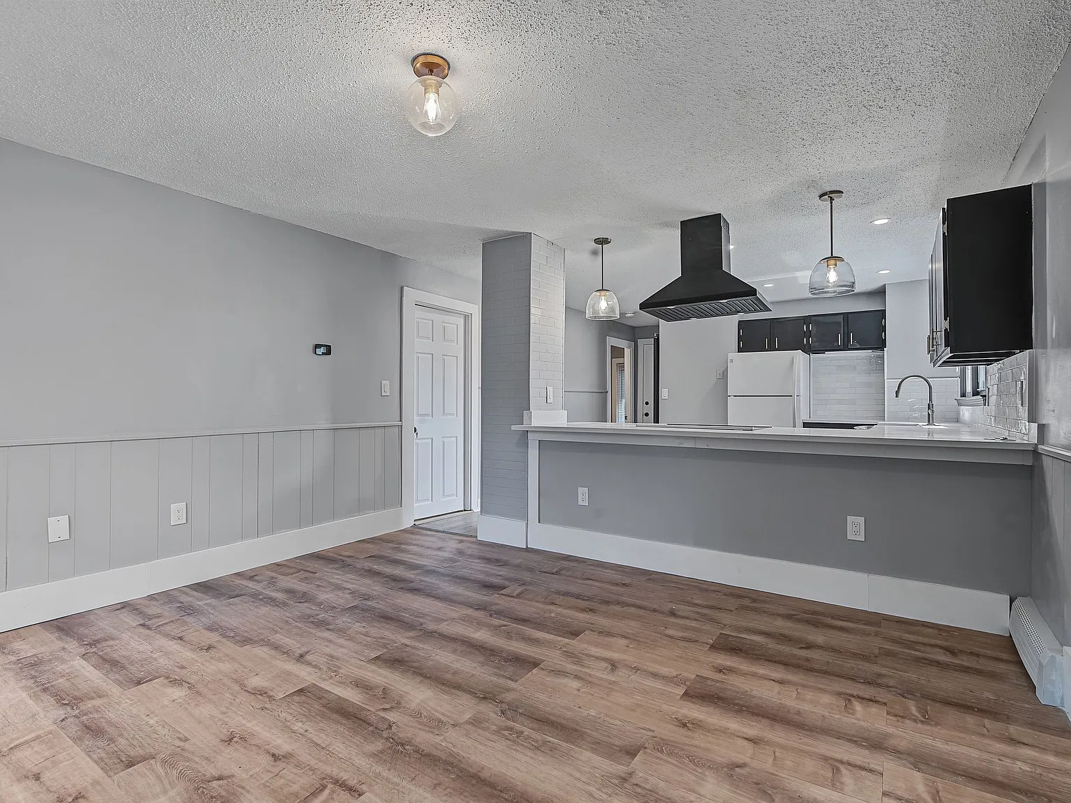 2 bed, 1000 sqft, $2,000 — Photo 4