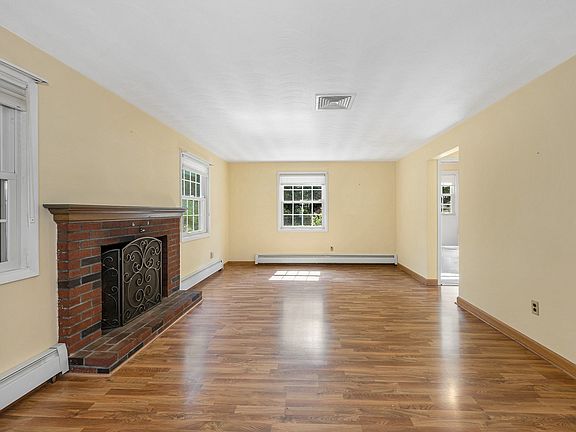 4th image of 16 Porter Rd