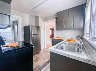 822 Burr Oak Ln, Madison, WI 53713