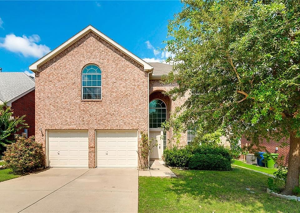 1st image of 905 Dogwood Dr