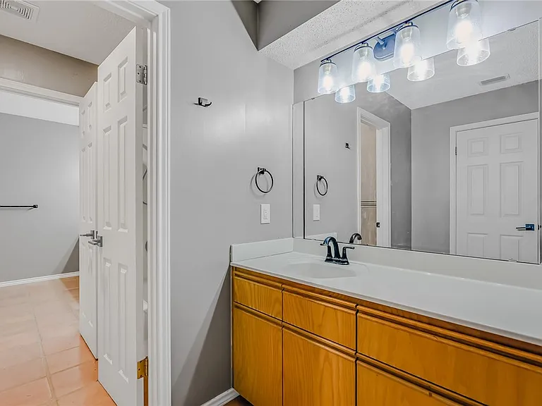 5917 Harvest Hill Rd — Photo 31