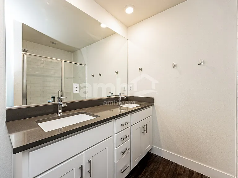 7608 Mardale Ln — Photo 15