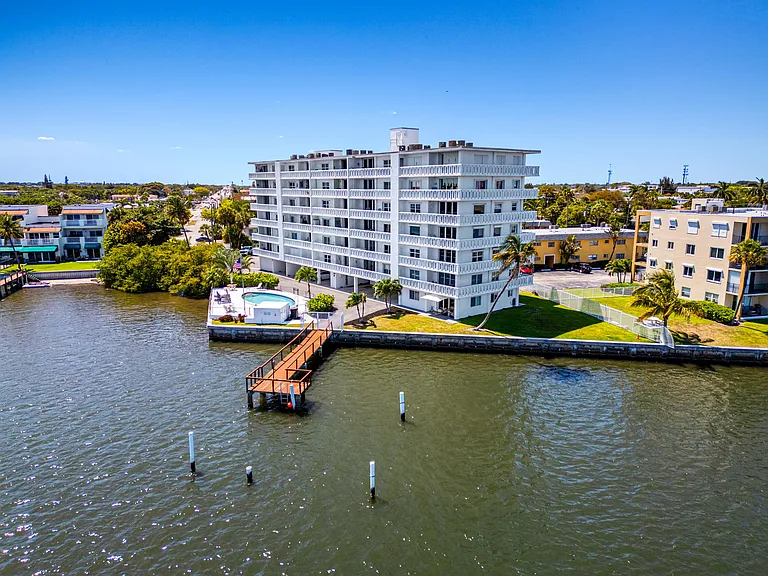 231 E Lantana Rd #203 — Photo 41