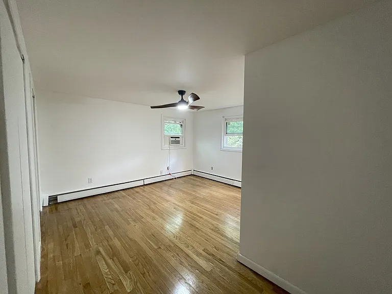 8 Sweet Brier Dr — Photo 7