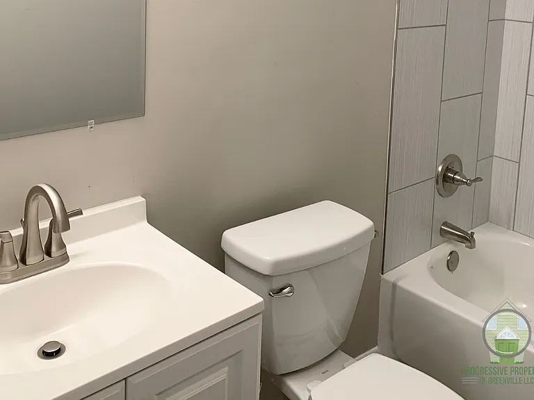 310 Devonwood Ct — Photo 13