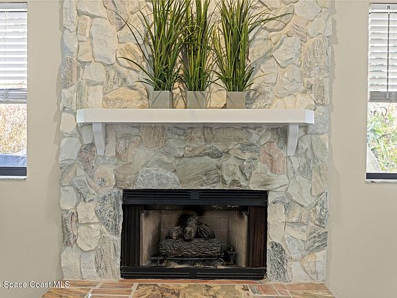 5th image of 410 Parkside Pl #410