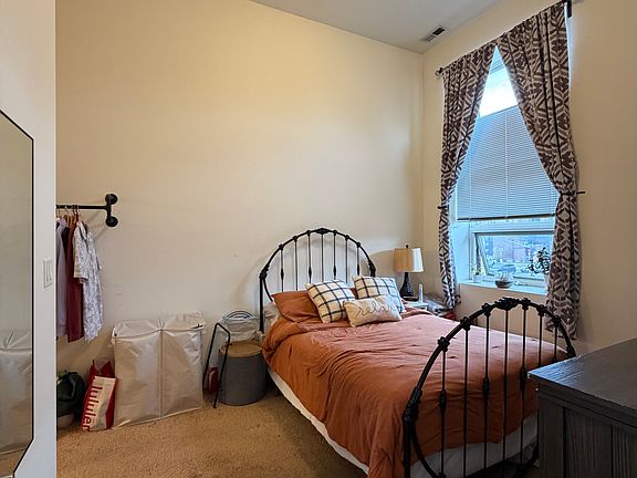 3rd image of 2401 W North Ave #201