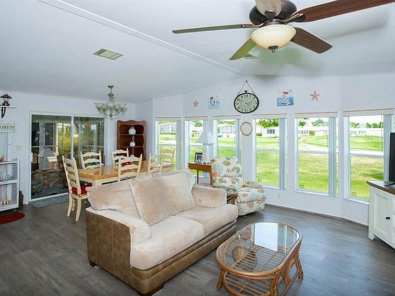 3rd image of 1208 Barefoot Cir