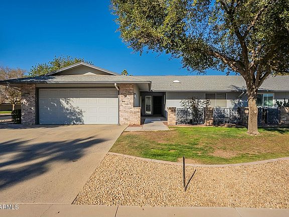 3rd image of 12946 W MAPLEWOOD Drive