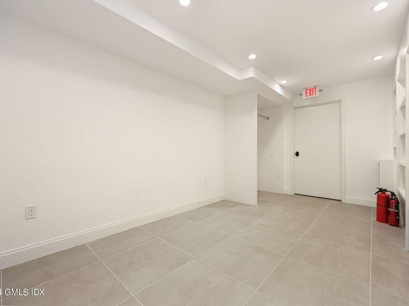 6 Benedict Pl, Greenwich, CT 06830