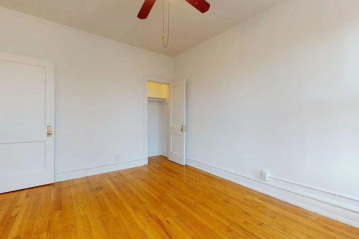 5300-5308 S. Greenwood Avenue — Photo 21