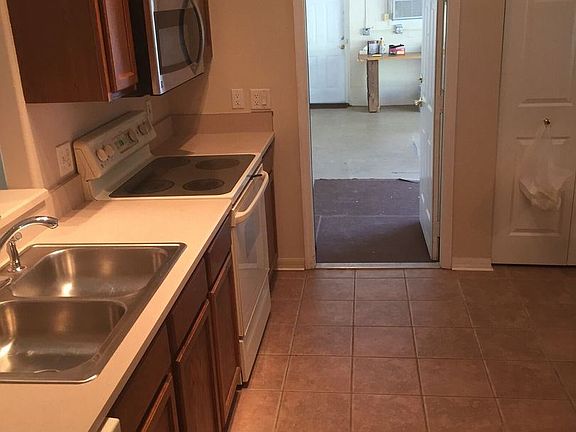 4th image of 19 Reidsville Dr