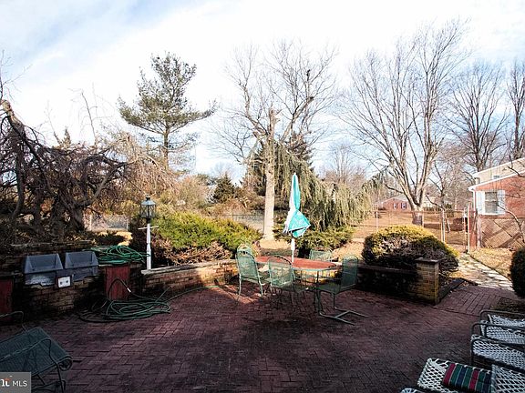2nd image of 3870 Donna Dr