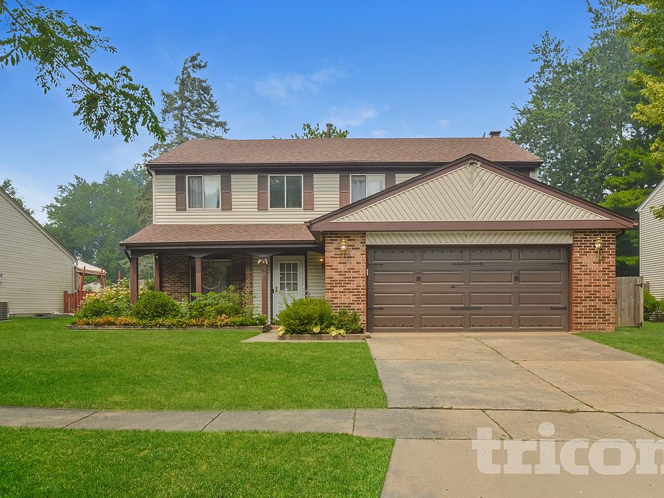 1st image of 208 Autumn Ln