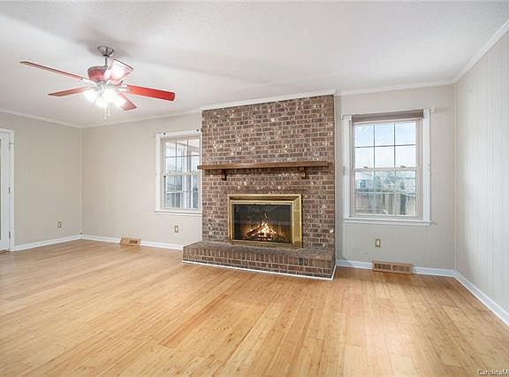 2nd image of 3869 Lipton Ln