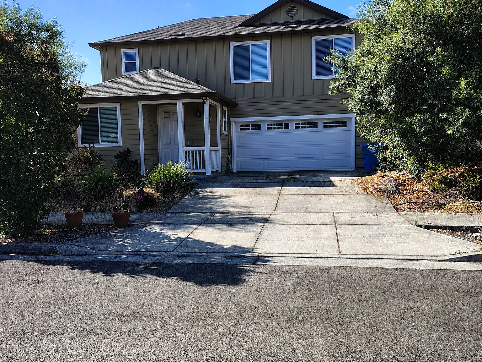 3 bed, 2.5 bath, 1317 sqft, $3,250 — Photo 1