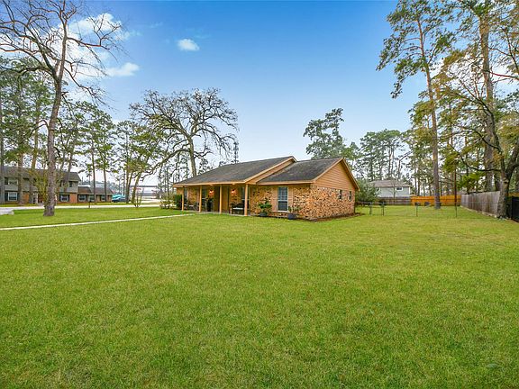 3rd image of 203 Ridgewood Dr