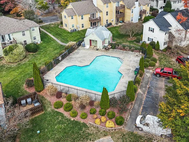 3220 Selwyn Farms Ln #I-2 — Photo 34