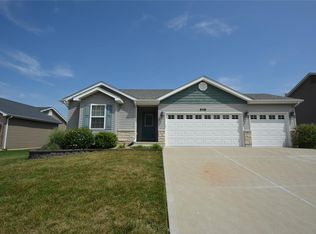 548 Sceptre Rd, Wentzville, MO 63385
