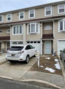50 Carol Pl, Staten Island, NY, 10303