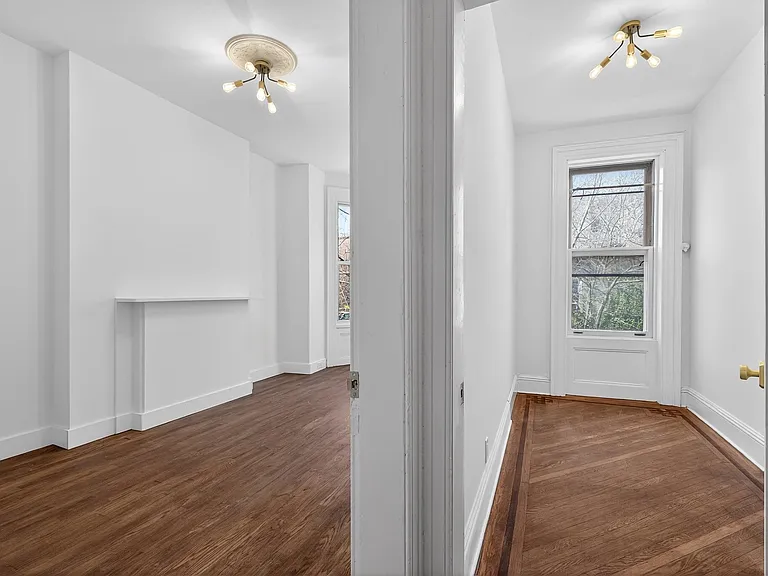 701 Bergen Ave — Photo 24