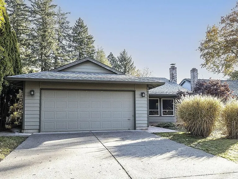 16178 SW Blanton St — Photo 2