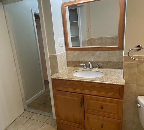 4th image of 1323 Worcester Rd APT G11