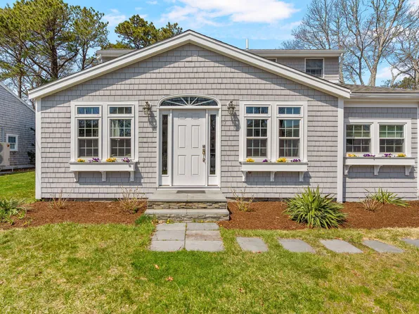37 Uncle Henrys Road, Mashpee, MA 02649