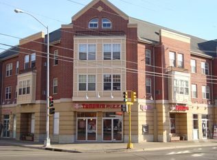 1 N Randall Ave APT D, Madison, WI 53715