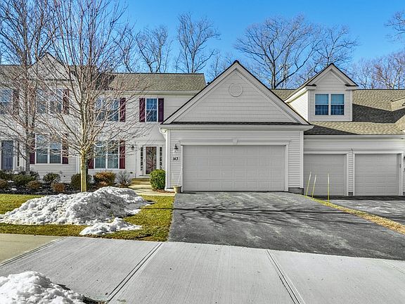 2nd image of 143 Clubhouse Ln