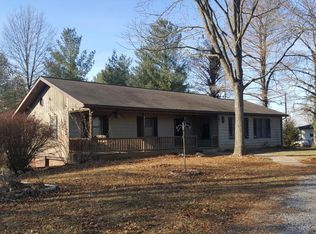 8757 Ridgeview Crest Dr, Sparta, IL 62286