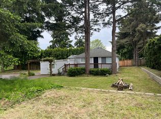 8005 NE 143rd St, Kirkland, WA 98034