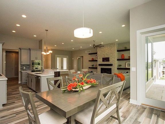 3rd image of 10604 NW 74th Pl