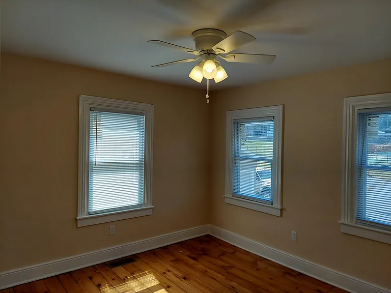 717 Centre St — Photo 19