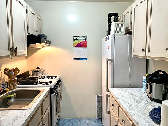 3rd image of 129 W 117th St APT 2