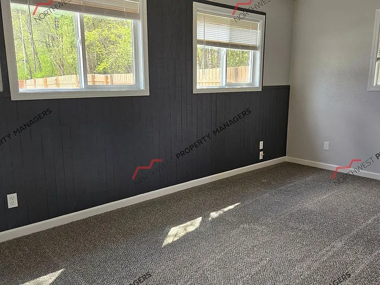 212 Galaxie Rd — Photo 26
