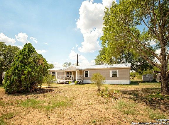 3rd image of 639 County Road 7713