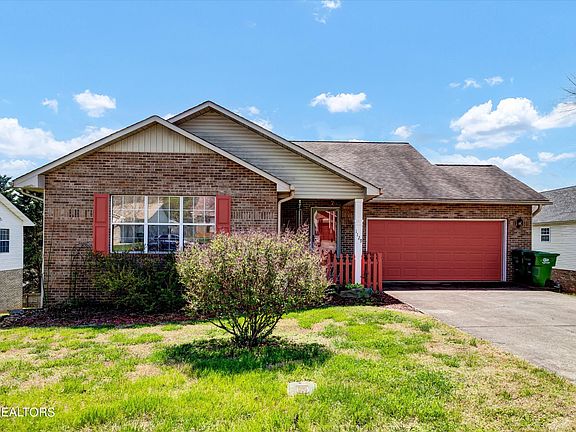 2nd image of 1129 Willow Creek Cir