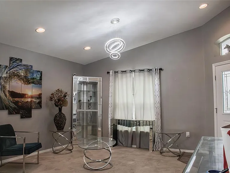 2628 Sunset Cir — Photo 11