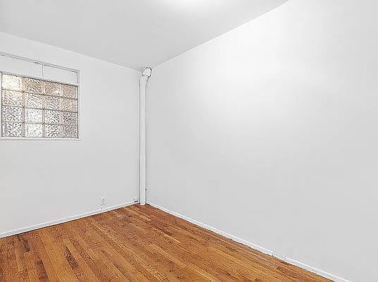 3rd image of 1171 2nd Ave APT 4S