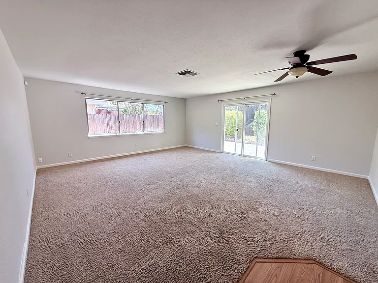 1008 Linier Ct — Photo 6