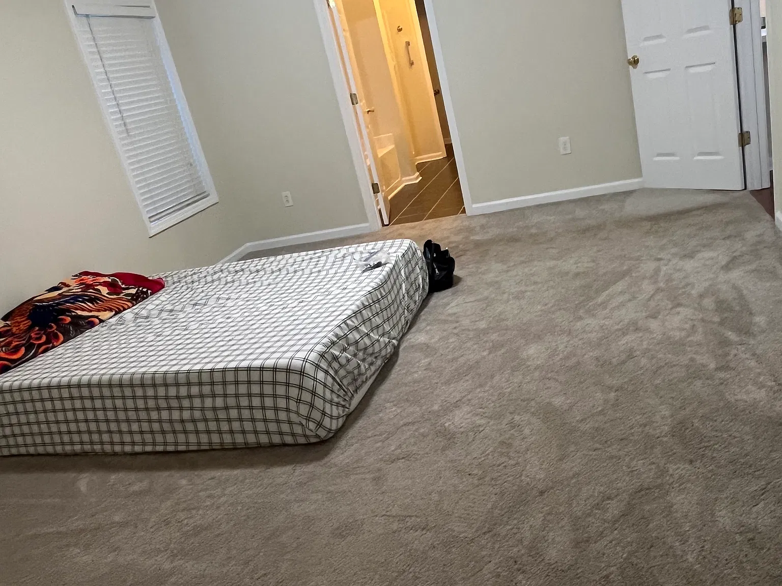 3 bed, 1610 sqft, $900 — Photo 1